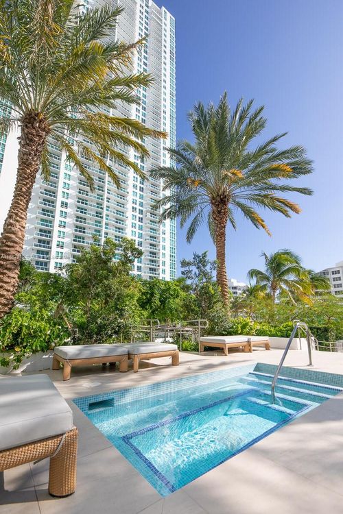 apt-405-951 Brickell Ave, Miami, FL, 33131-3932 | Card Image