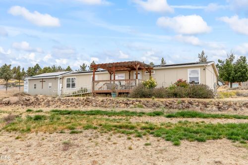 8204 Sw Sand Ridge Rd, Crooked River, OR, 97760-9270 | Card Image
