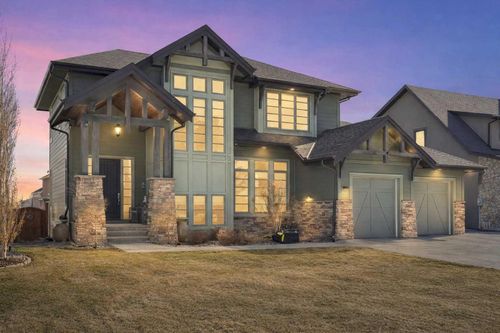 800 E Lakeview Rd, Chestermere, AB, T1X1R2 | Card Image