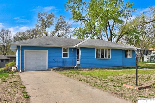 8539 Hamilton St, Omaha, NE, 68114-1444 | Card Image