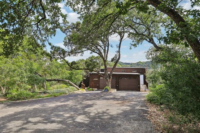 1002 Jousting Pl, House other with 3 bedrooms, 3 bathrooms and 4 parking in Austin TX | Image 38