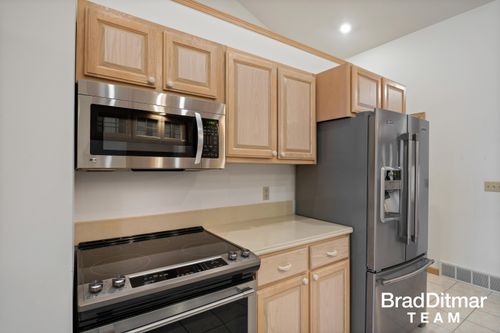 6750 5 Mile Rd Ne, Ada, MI, 49301-9723 | Card Image