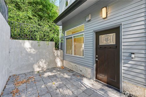 a-5426 31st Ave S, Seattle, WA, 98108-3023 | Card Image