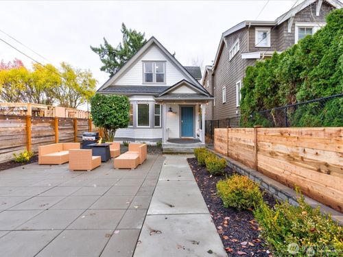 1626 39th Ave E, Seattle, WA, 98112-3102 | Card Image