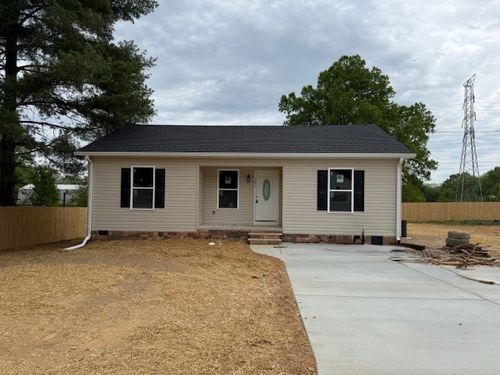 2 Chastain St W, Tullahoma, TN, 37388 | Card Image