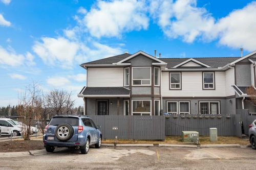 1801 Signal Hill Green Sw, Calgary, AB, T3H2Y4 | Card Image