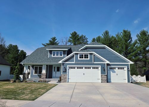 3746 Crest Ridge Ct, Eau Claire, WI, 54701-2744 | Card Image