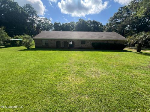 17116 Pierce St, Moss Point, MS, 39562-8524 | Card Image