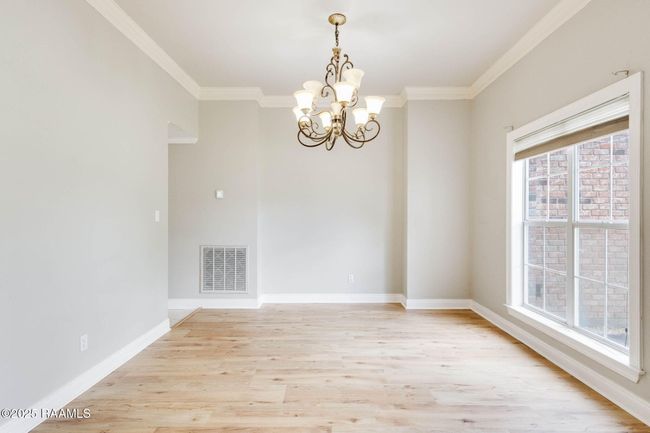 14-web-or-mls-110 Yorkshire Circle-13 | Image 12