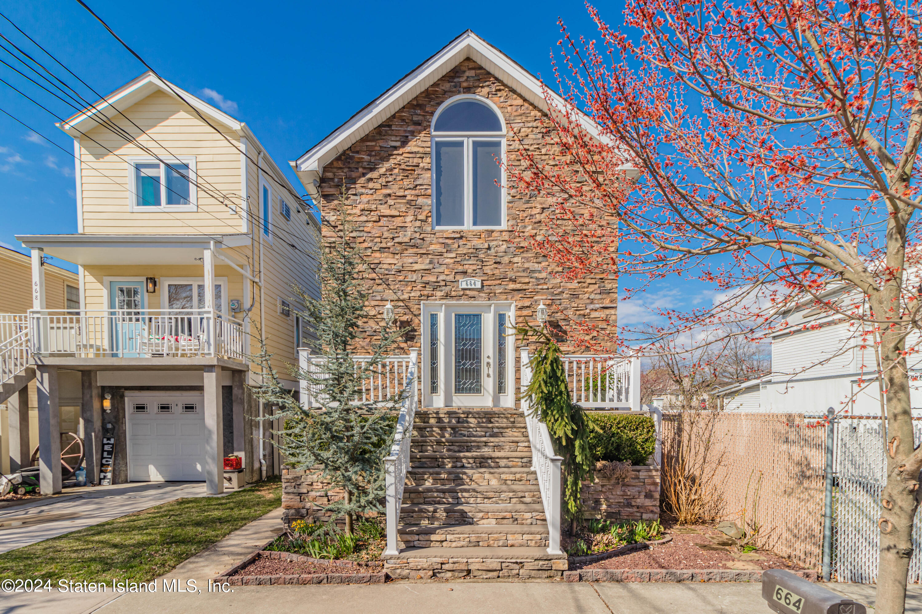 Yetman Ave, Staten Island, NY 10307