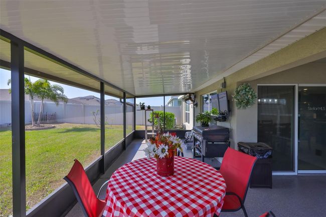 16704 Sunburst Lake St, House other with 3 bedrooms, 2 bathrooms and null parking in WIMAUMA FL | Image 17
