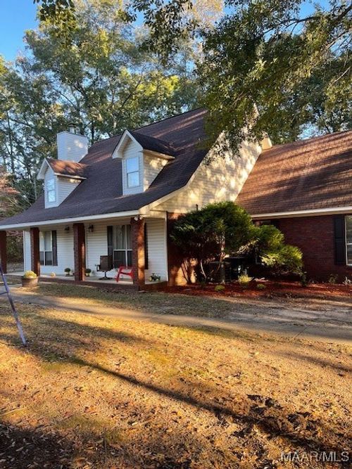 73 Reid Cir, Deatsville, AL, 36022-5657 | Card Image