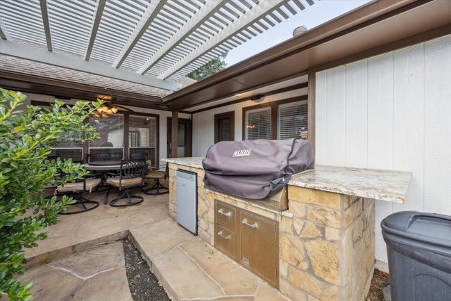2000 E Branch Hollow Dr, House other with 3 bedrooms, 3 bathrooms and null parking in Carrollton TX | Image 35