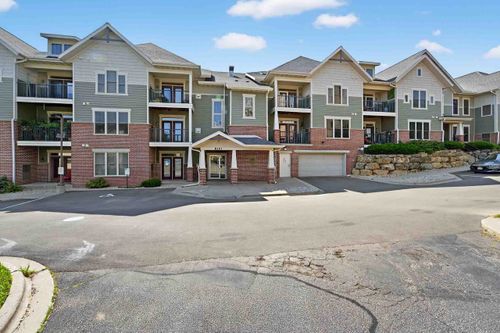 unit-201-8253 Mayo Dr, Madison, WI, 53719-3907 | Card Image