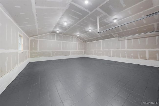 Additional living space with lofted ceiling | Image 41