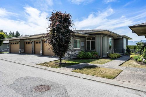 111-51096 Falls Crt, Chilliwack, BC, V4Z1K7 | Card Image