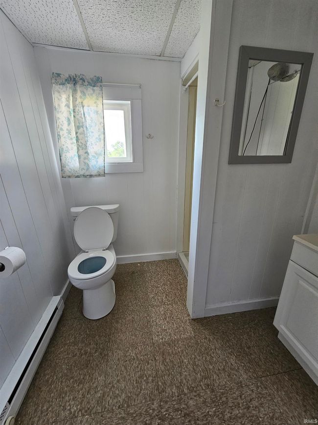 APT-3 - 222 E Union St, Condo with 2 bedrooms, 1 bathrooms and null parking in Worthington IN | Image 7