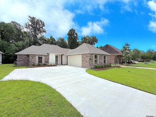 12058 Spring House Dr, Greenwell Springs, LA, 70739-5763 | Card Image