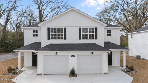 a-4365 W Pine St, Farmville, NC, 27828-1697 | Card Image