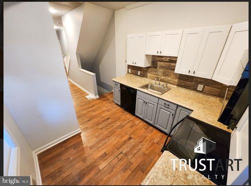 2312 Camac St, PHILADELPHIA, PA, 19133-1015 | Card Image