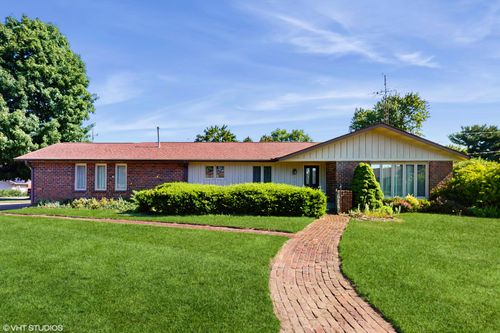 4731 Greenfield Dr, Berrien Springs, MI, 49103-9507 | Card Image