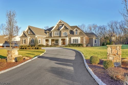 12 Gregory Ln, Warren, NJ, 07059-5031 | Card Image