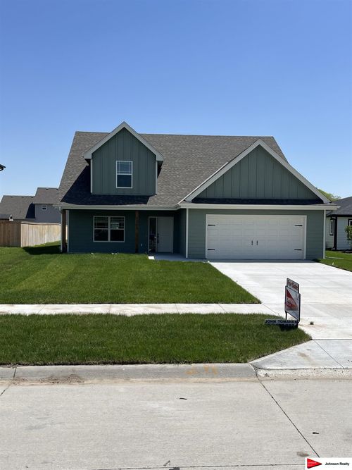 1201 S Lakewood St, Valley, NE, 68064-9807 | Card Image