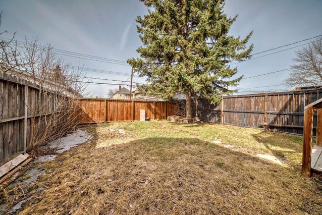 2525 16 A Street Se, Home with 4 bedrooms, 2 bathrooms and 2 parking in Calgary AB | Image 29