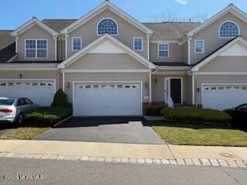 29 Village Dr, Eatontown, NJ, 07724-9605 | Card Image