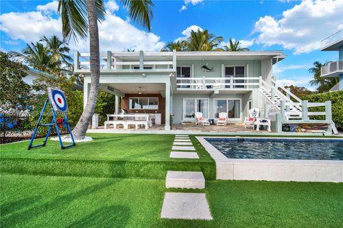69 Shoreland Dr, Key Largo, FL, 33037-4752 | Card Image