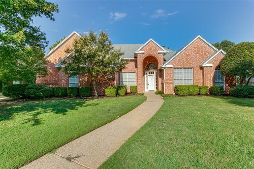 216 Canyon Lake Dr, Southlake, TX, 76092-7300 | Card Image