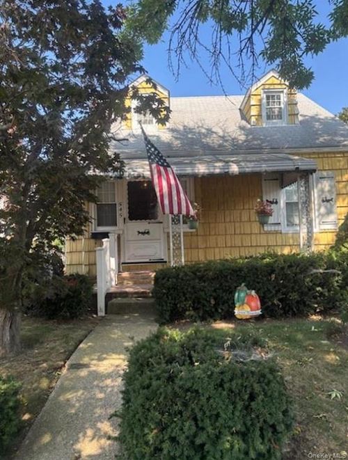 545 6th Ave, New Hyde Park, NY, 11040-5455 | Card Image