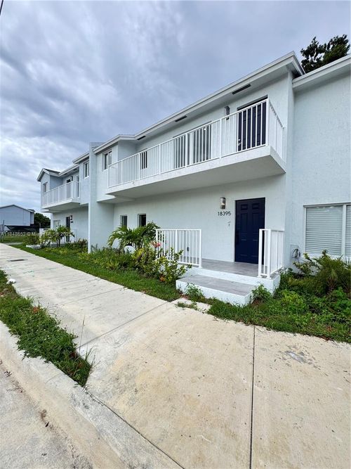 18391-18391 Sw 103rd Ct, Cutler Bay, FL, 33157-5396 | Card Image