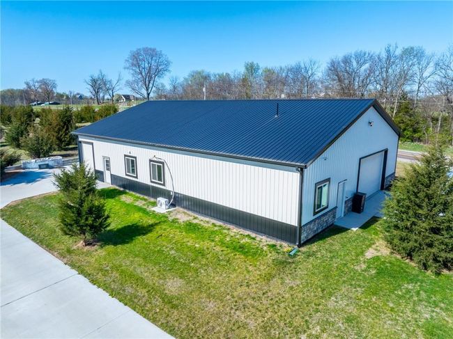 9016 Se Highway 69, House other with 3 bedrooms, 3 bathrooms and null parking in Cameron MO | Image 63