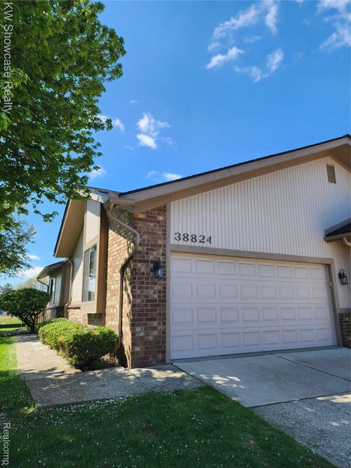 38824 Windmill Pointe S, Clinton Twp, MI, 48038-5114 | Card Image