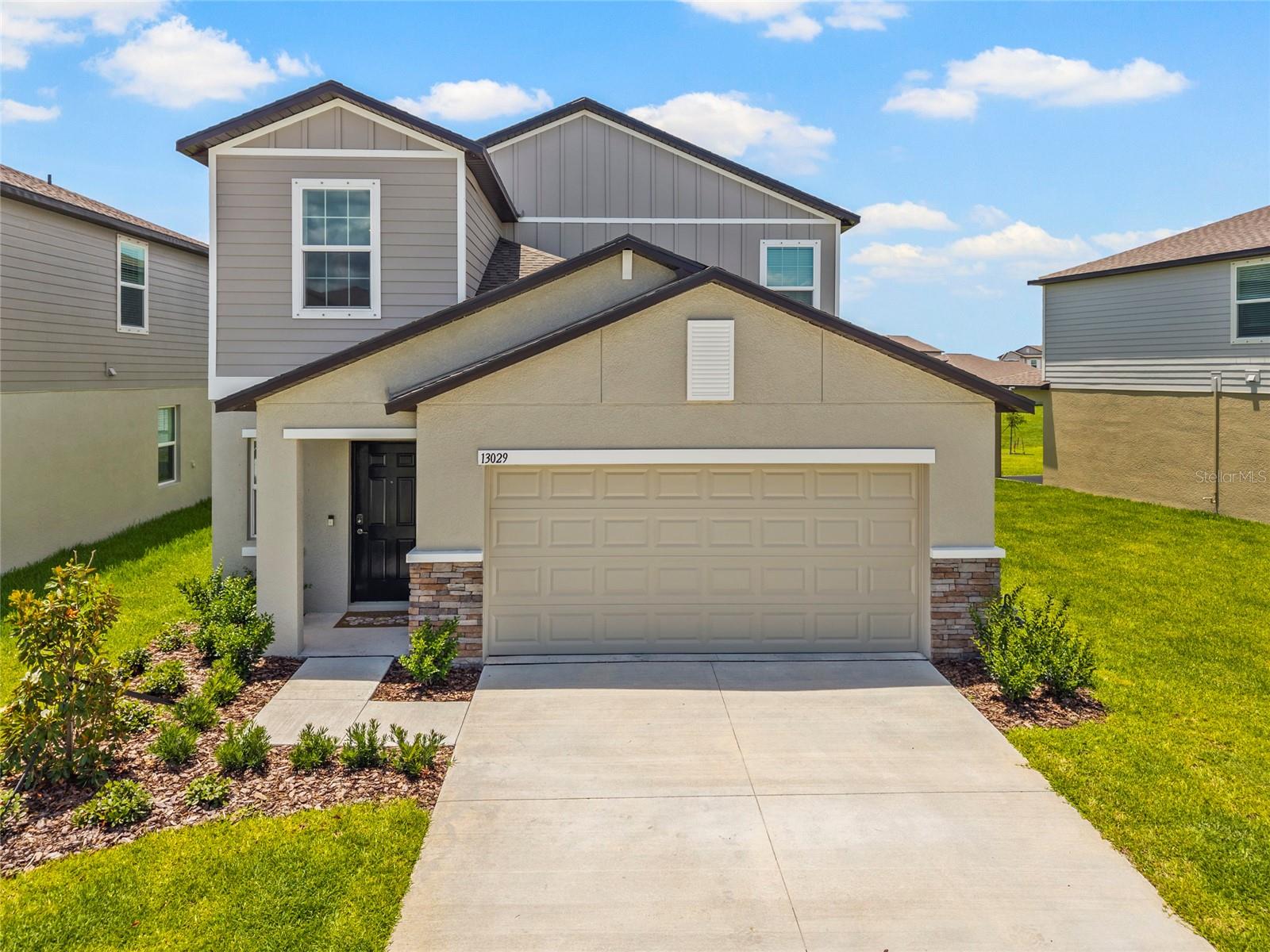 Residential in PARRISH