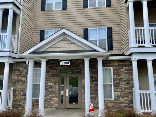 2131 Suncrest Vlg, Morgantown, WV, 26505-3852 | Card Image