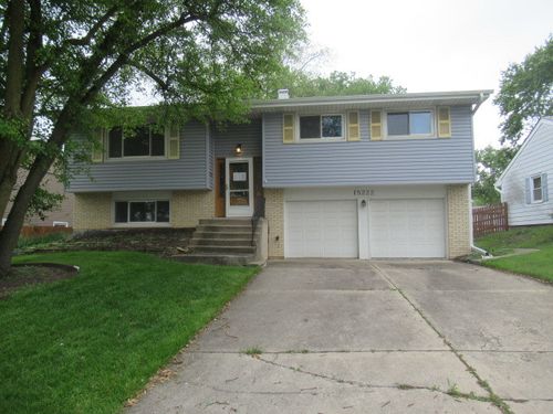 15222 Huntington Ct, Orland Park, IL, 60462-3533 | Card Image