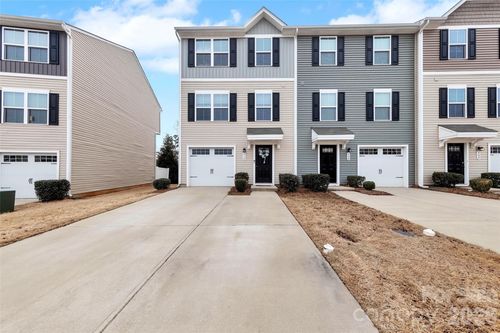 910 Taybyn Rd, Fort Mill, SC, 29715-6273 | Card Image