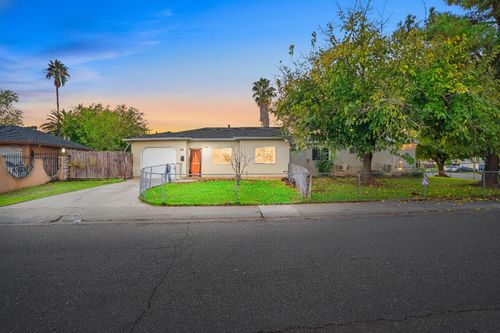 3910 Don Julio Blvd, North Highlands, CA, 95660-4316 | Card Image