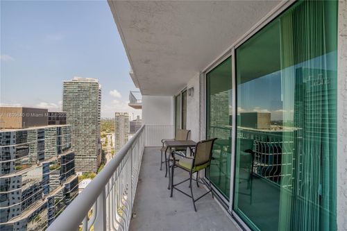 ph-4121-1200 Brickell Bay Dr, Miami, FL, 33131-3277 | Card Image