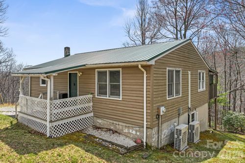 288 Willow Ln, Rosman, NC, 28772-9830 | Card Image