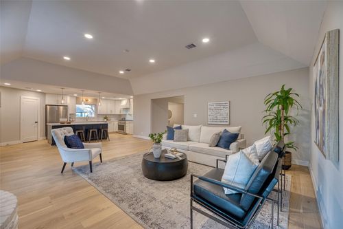 7602 Pagewood Ln, Houston, TX, 77063-6216 | Card Image