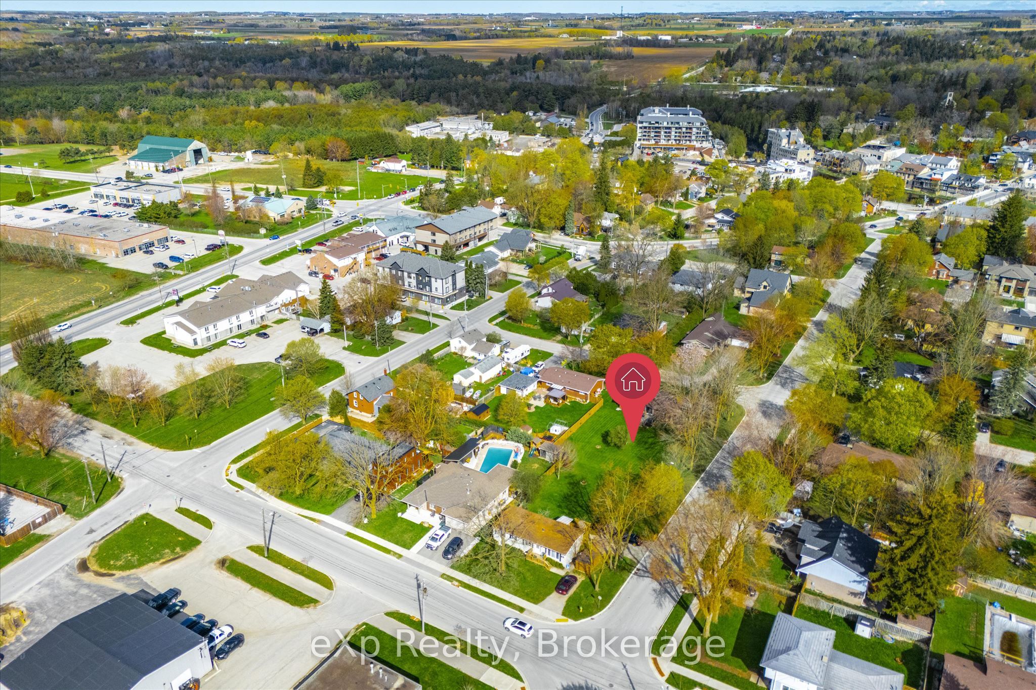 Residential in Centre Wellington 5