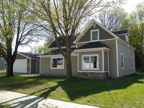 285 Church St N, Eden Valley, MN, 55329-1200 | Card Image