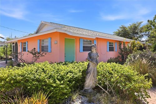 4231 Mariner Ln, BONITA SPRINGS, FL, 34134-4016 | Card Image