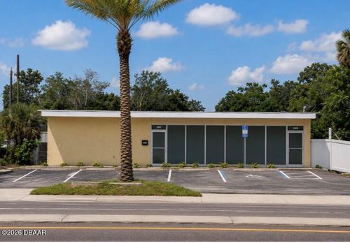 1952 S Ridgewood Ave, South Daytona, FL, 32119-2239 | Card Image