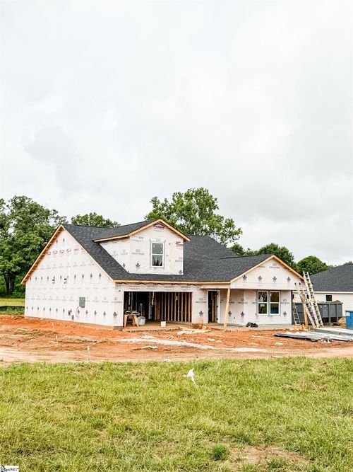 18034 Hwy 101 S, Gray Court, SC, 29645 | Card Image