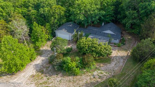 877 Twin Cove Rd, Clarkson, KY, 42726-8703 | Card Image