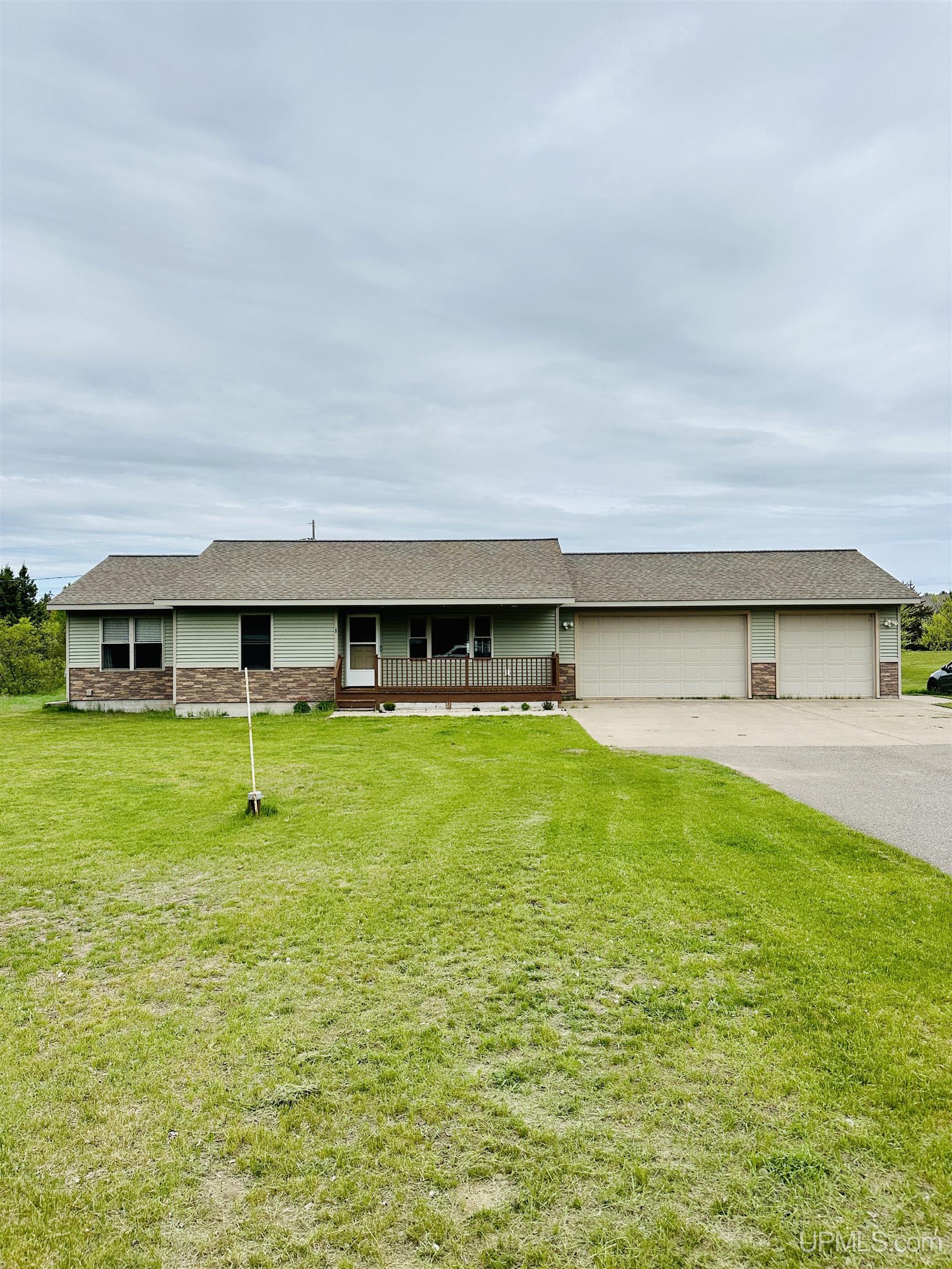 River Run Rd, Negaunee, MI 49866